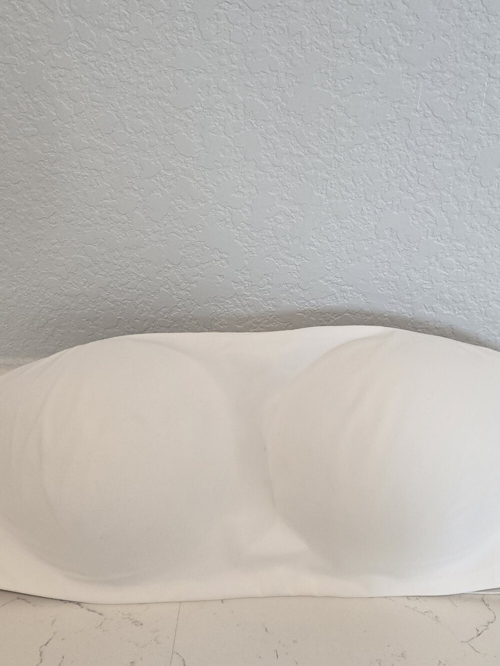 Victoria's Secret Strapless Smooth White Bandeau Bra